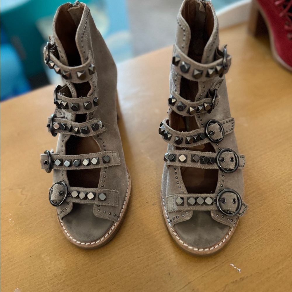 Jeffrey Campbell Gray Gladiator Sandals with Studded Straps